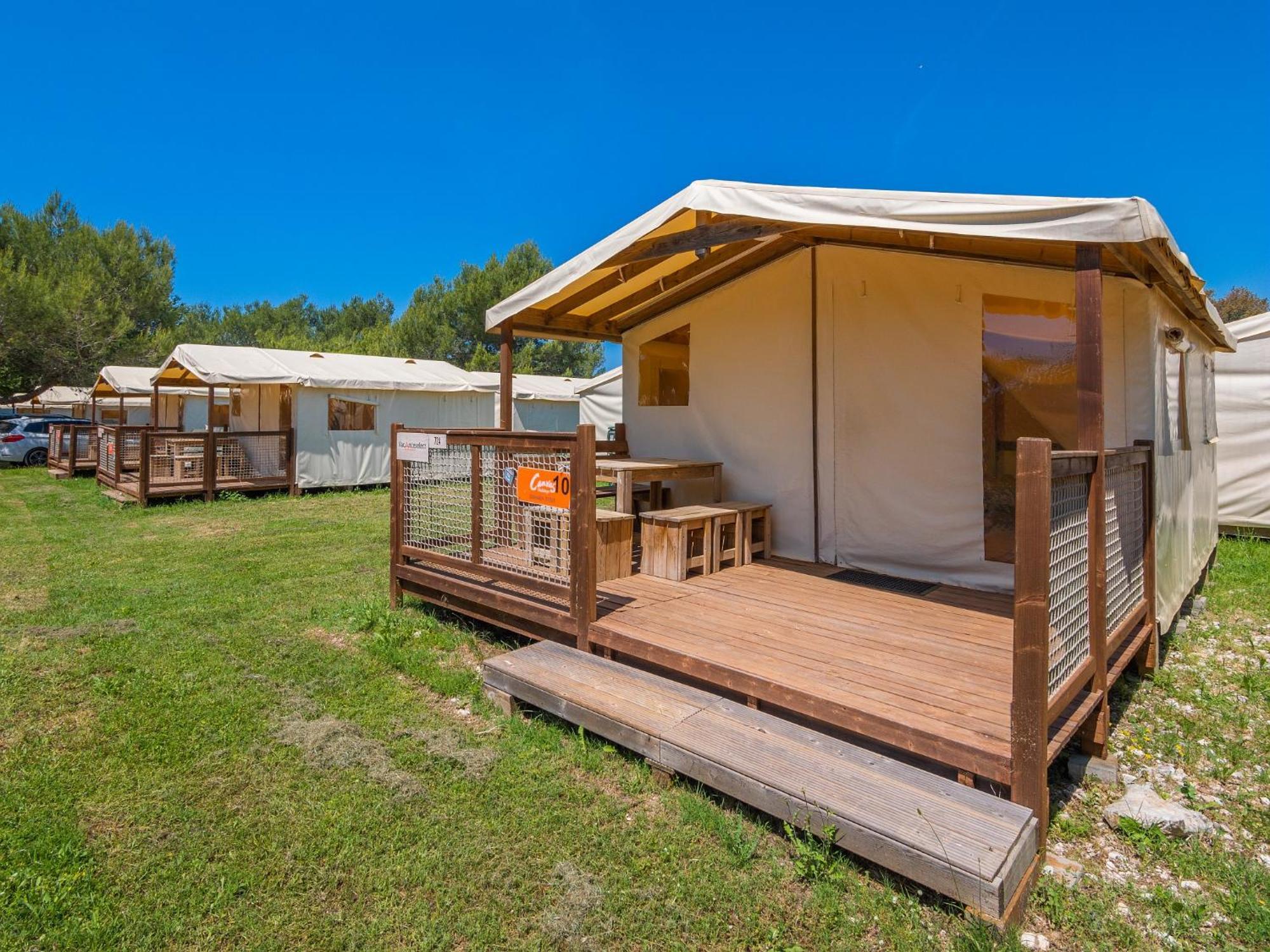 Eurocamp Tents At Campsite Polari Rovinj Buitenkant foto